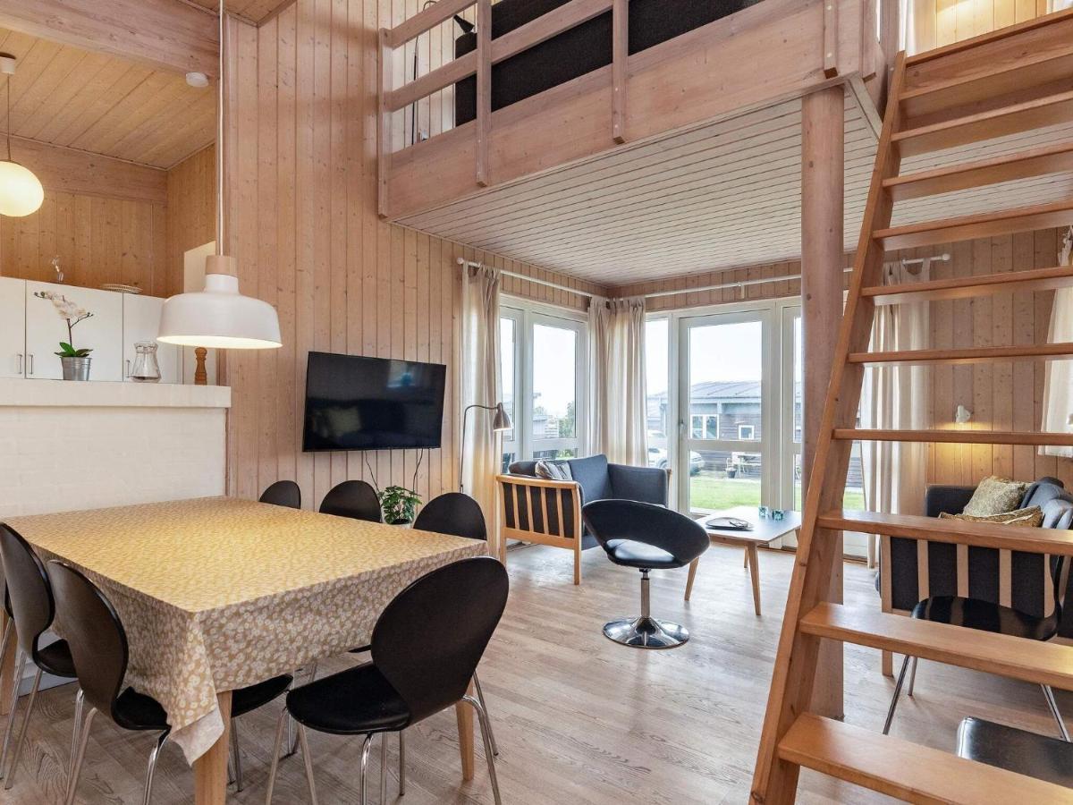 8 Person Holiday Home In Fåborg 외부 사진