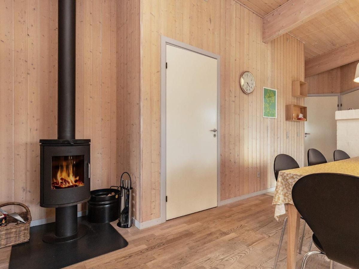 8 Person Holiday Home In Fåborg 외부 사진
